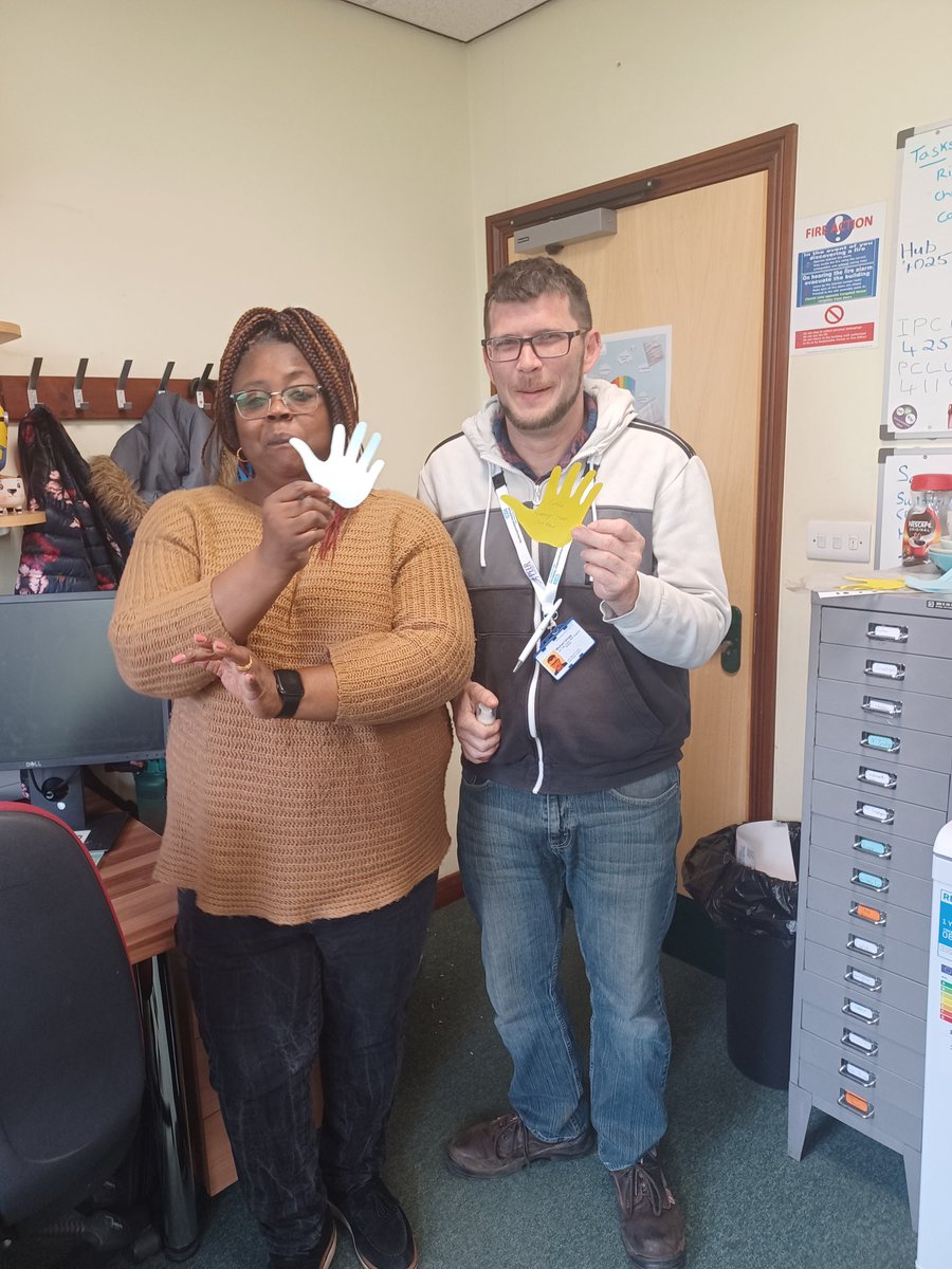 More snaps from earlier today. Staff were busy making pledges for #HandHygieneDay. We had some great promises from the teams. @NHFTNHS #IPC #CleanHandsSaveLives @JennyBoyce9 @KellyBaptiste3 @RosieRead10 @juicyleaves @JacquiRussell13 @JulieShepNHFT