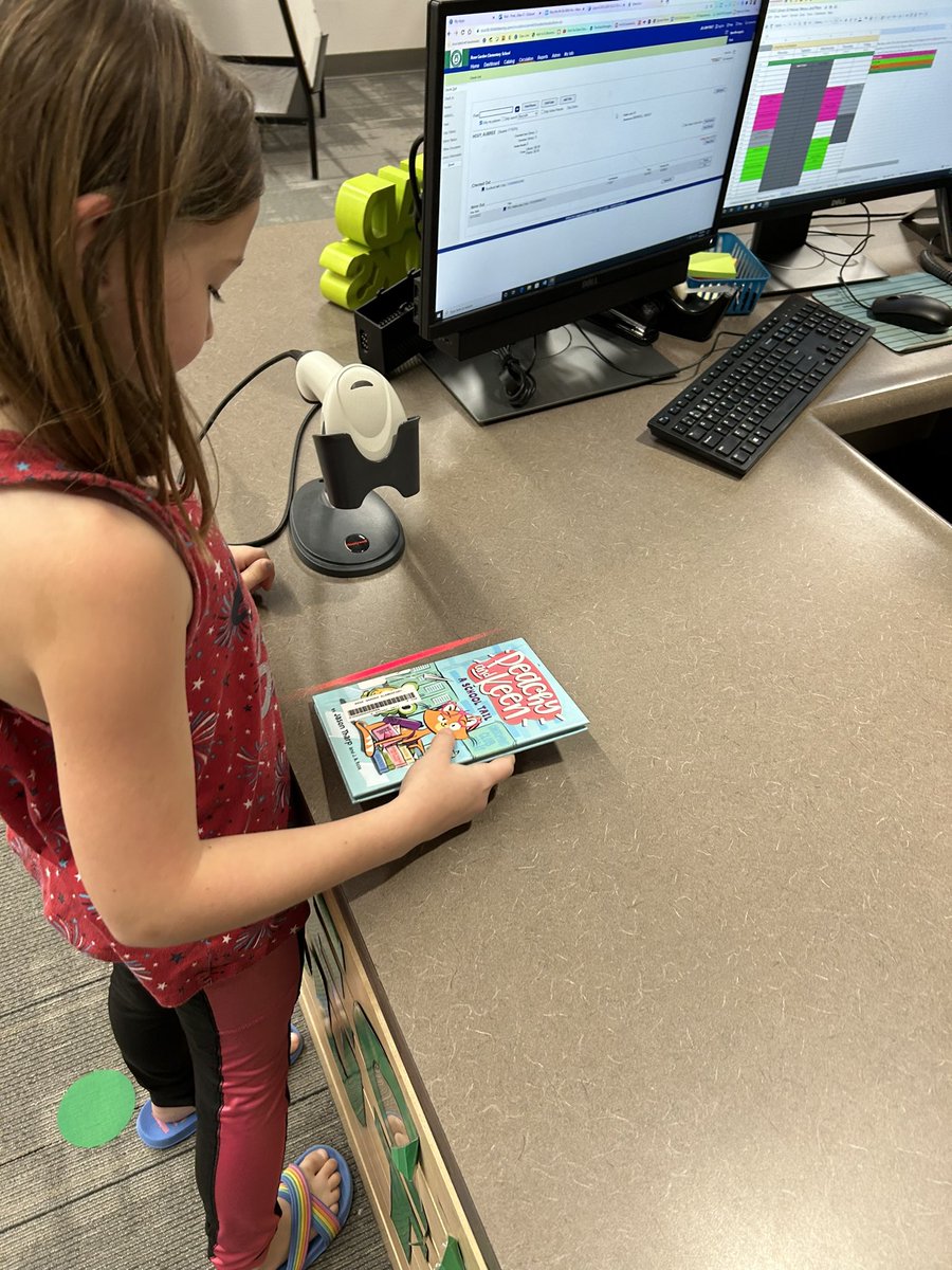 RGEOwlLibrary's tweet photo. Steps for independent checkout mastered today by a 2nd grader! Great job AH! @RoseGardenElem https://t.co/rfc8D0z2fF