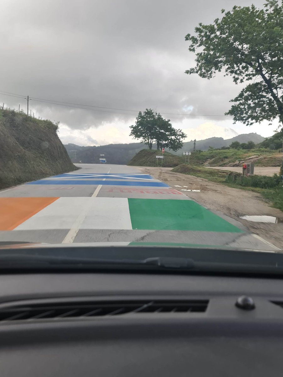DoidosPorRally's tweet photo. Doidos por Rally,
Confurco hoje já preparado para o Rally de Portugal 2023.
#ForCraig
#ForColin
📸 João Pacheco (a quem agradecemos)
#doidosporrally
#Wrc
#RallydePortugal
#Wrcnasporttv
#Rally
#ForCraig https://t.co/on1QEDO7e2