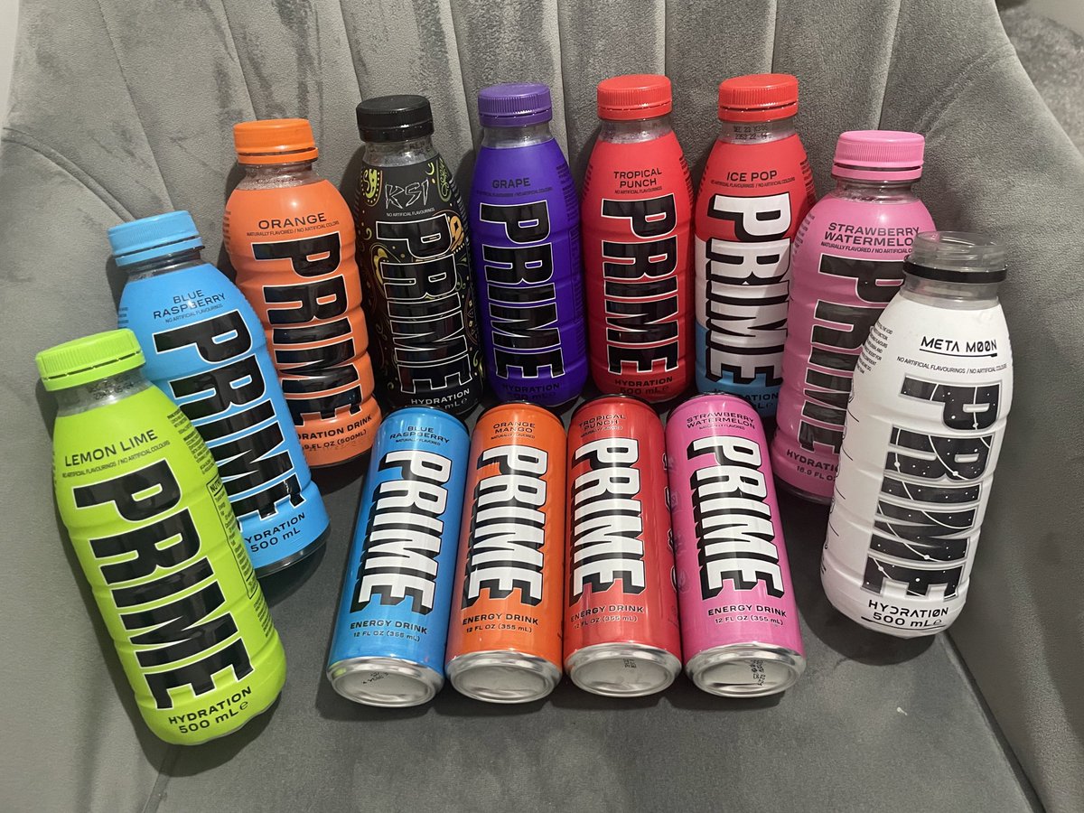 imlisamarieroot's tweet photo. Look at my collection so happy just need 1 more can  also the lemonade bottle if it comes to the U.K.  can’t believe how many I can’t. Can’t wait to have the full collection . Best drink out there 💜 @PrimeHydrate @KSI @LoganPaul  #primedrink https://t.co/QTsKtgVp2p