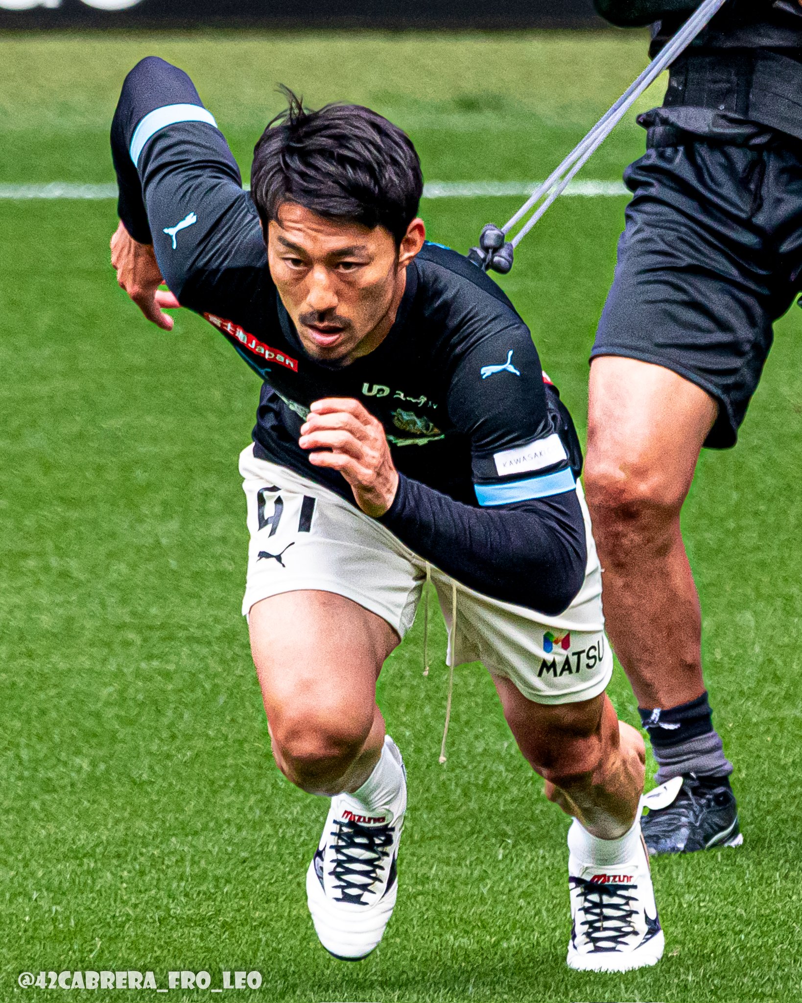 川崎フロンターレ　家長昭博 MF41/家長 昭博選手 | 選手・スタッフプロフィール2020