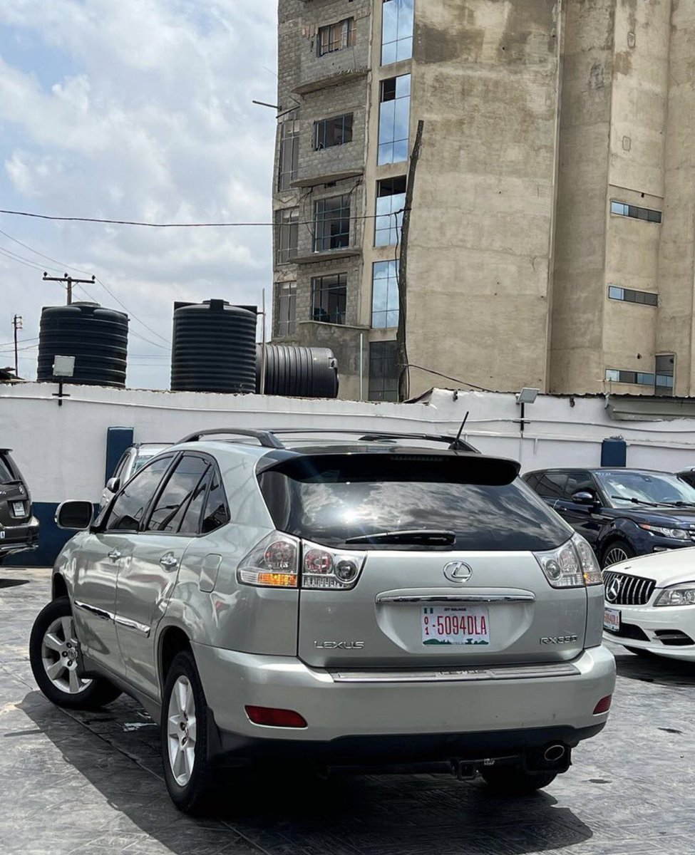 BuyLagosLtd's tweet photo. For Sale: Pre-Owned 2006 Lexus RX330

📍: Ikeja

Asking Price: 4.2m [Non Negotiable]

If interested, DM for Inspection or Call/Whatsapp; 0818 811 1105

- https://t.co/ZMsfKvD17B -

#BuyLagosLtd #BuyLagosLtdAutomobile #CarForSale #UsedCar #LexusRX330 https://t.co/7Fd482Dtfv