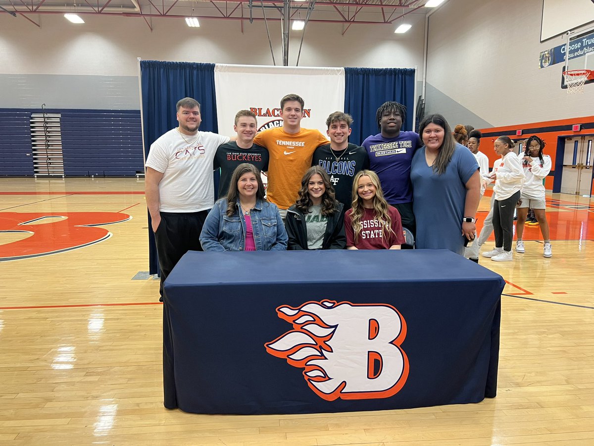 BHSVarsityCoed's tweet photo. 7 seniors, 7 college commitments, 7 different schools, in 5 different states!! Congratulations to all 7 of our seniors who each signed with a different college cheer program today! What a testament to their character and leadership! Big things ahead! 💙🧡 #excellenceineverything https://t.co/brRAeUZsrV
