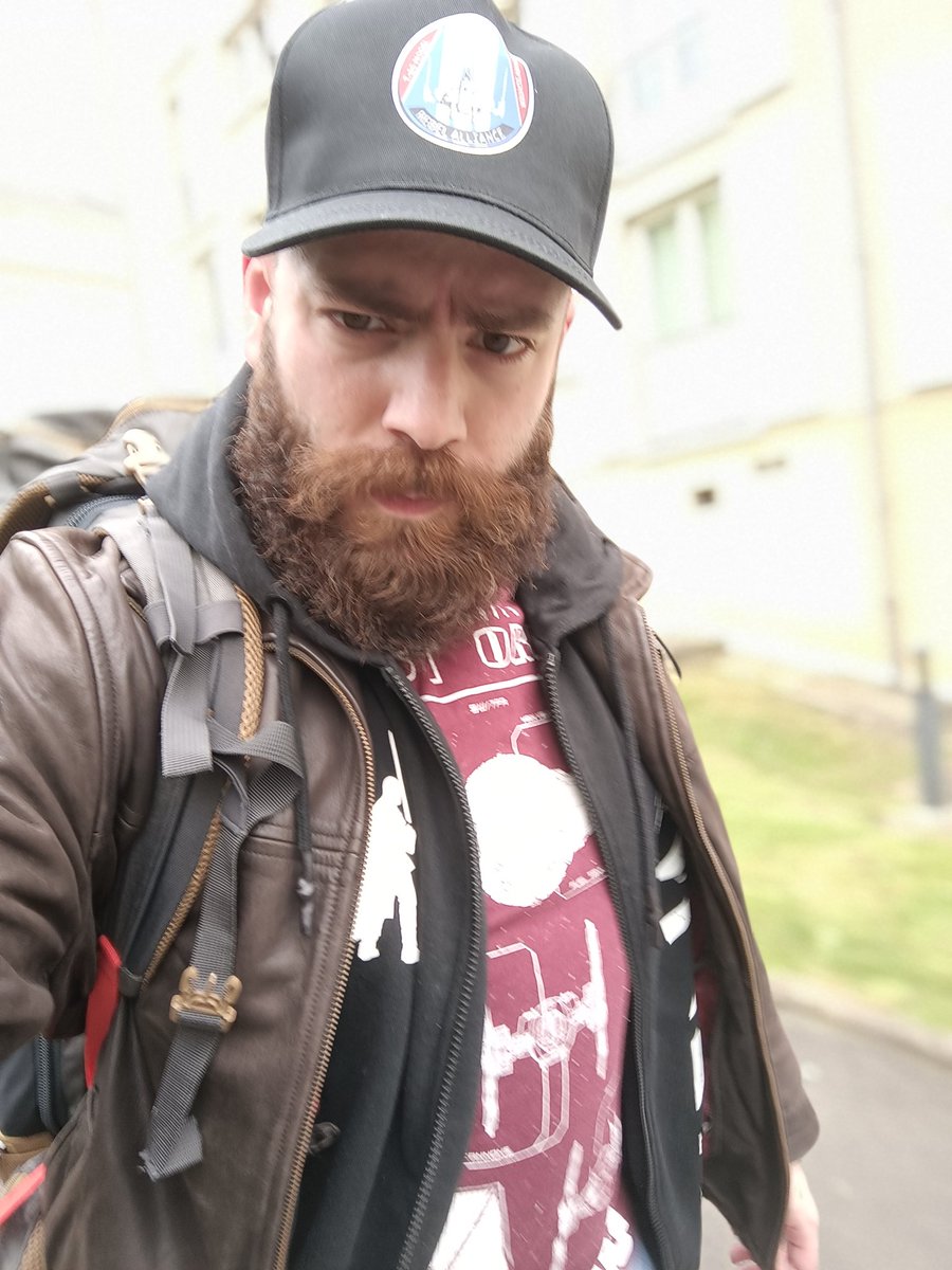 Genuine picture of an Othal released in the wild - who decided to go hard on today's theme.