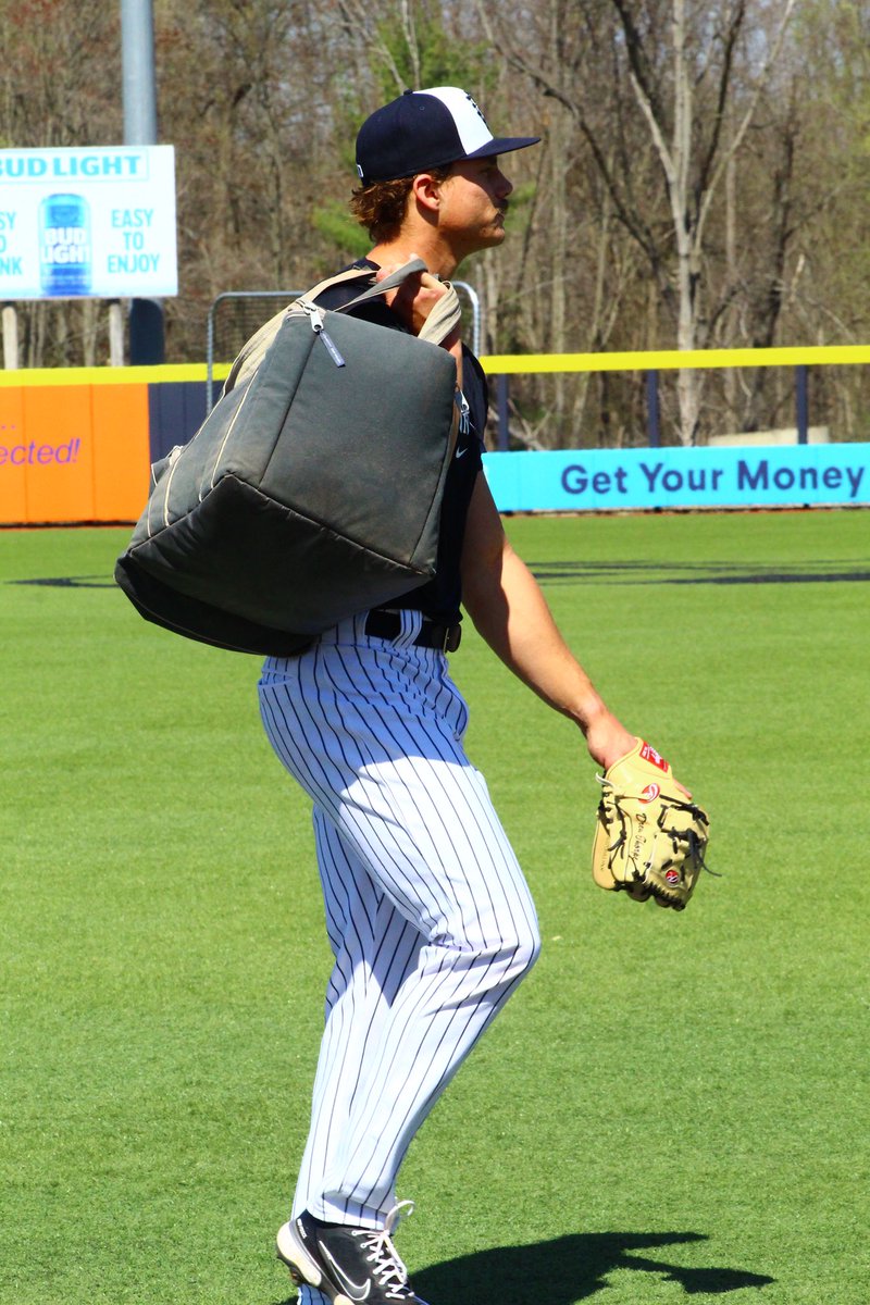 GHayesBlog's tweet image. #yankees #mlb #baseball #newyork #newyorkyankees #redsox #dodgers #sports #yankeestadium #beisbol #nyyankees #nyy #mlbtheshow #yankeesbaseball #bronxbombers #homerun #aaronjudge #mets #nyc #baseballlife #mlbnews #pinstripepride #baseballcards #bronx #lasmayores #worldseries