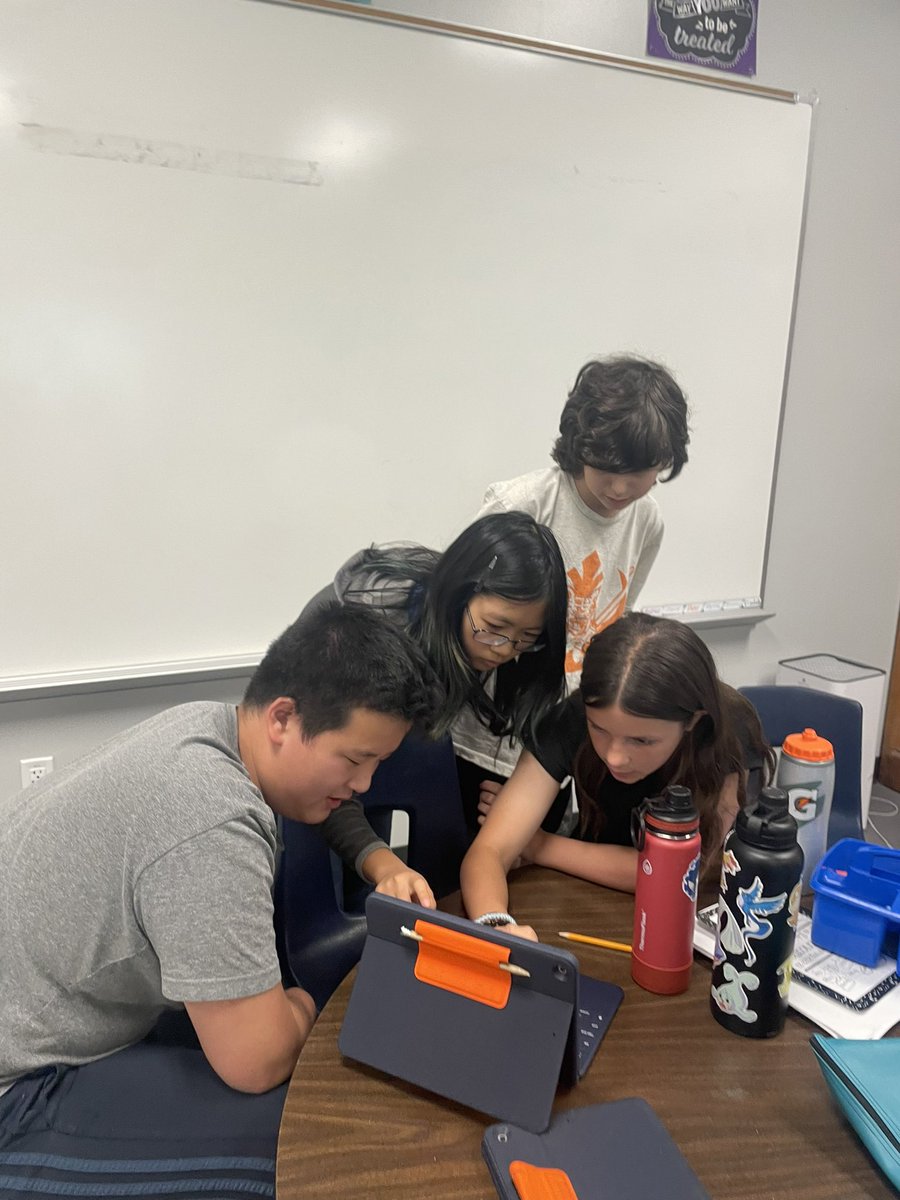 Lindsey Kauitzsch tweet media