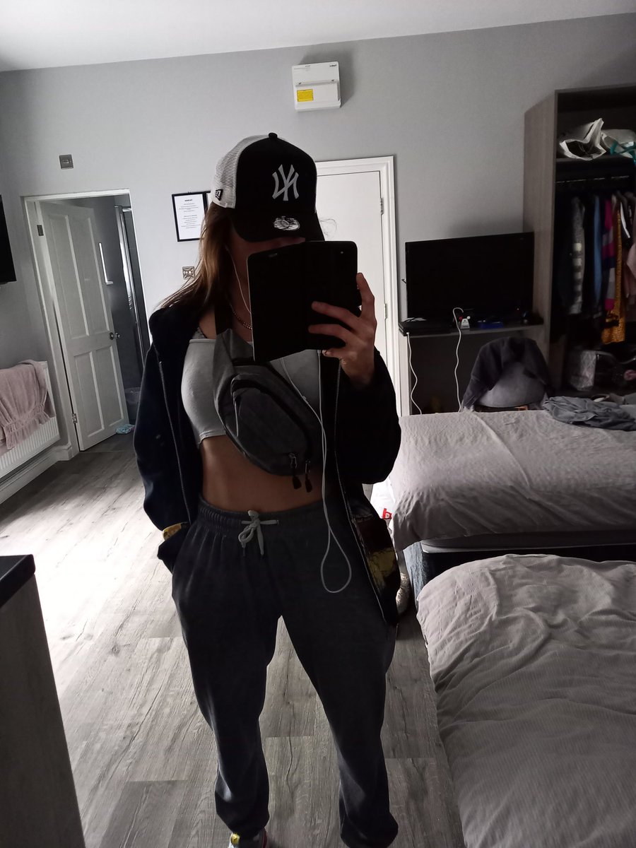 demiguyx's tweet photo. Taken 24/04/2023 #ownit https://t.co/gMADwLTVp7