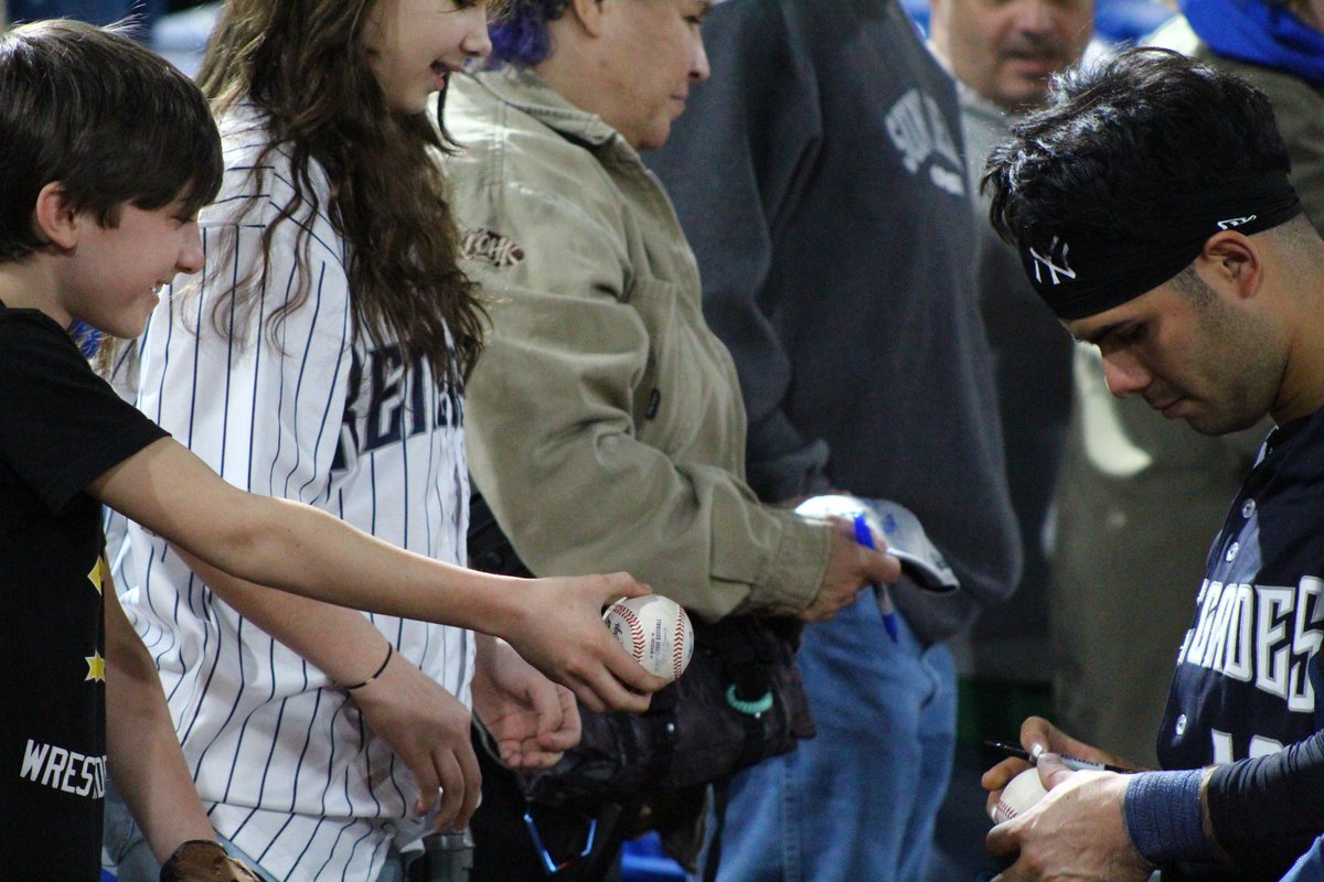 GHayesBlog's tweet image. #yankees #mlb #baseball #newyork #newyorkyankees #redsox #dodgers #sports #yankeestadium #beisbol #nyyankees #nyy #mlbtheshow #yankeesbaseball #bronxbombers #homerun #aaronjudge #mets #nyc #baseballlife #mlbnews #pinstripepride #baseballcards #bronx #lasmayores #worldseries