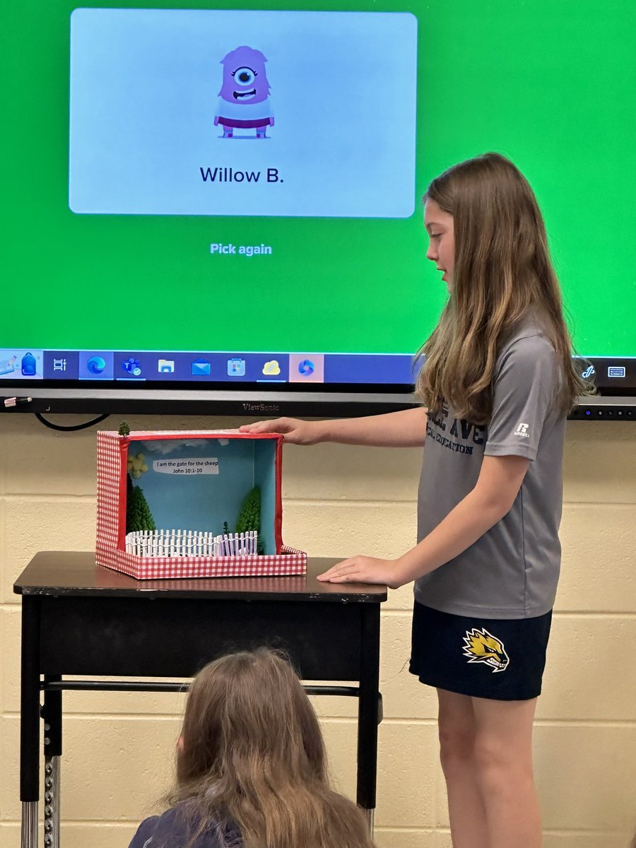 PACSACADEMICS's tweet photo. 5th grade just completed their end of year Bible projects. #pacs #bibleprojects https://t.co/Yjt7CVWLHs