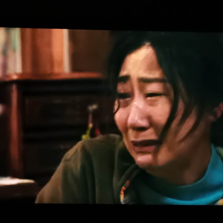 Bee_Atittaya's tweet photo. ฉากเรียกน้ำตา 😭😭😭
#나쁜엄마 #แม่ดีแม่ร้าย #netflix 
#RaMiran #라미란 #รามิรัน 
#LeeDoHyun #이도현 #อีโดฮยอน
#TheGoodBadMotherEp4 https://t.co/WAi84EWq03