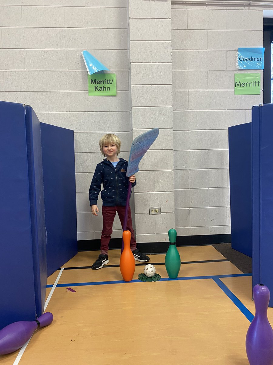 kschlacks112's tweet photo. Kindergarten went mini golfing today. Check out the video for a near hole in one! #raviniarocks #112leads https://t.co/4QJBcUigUV