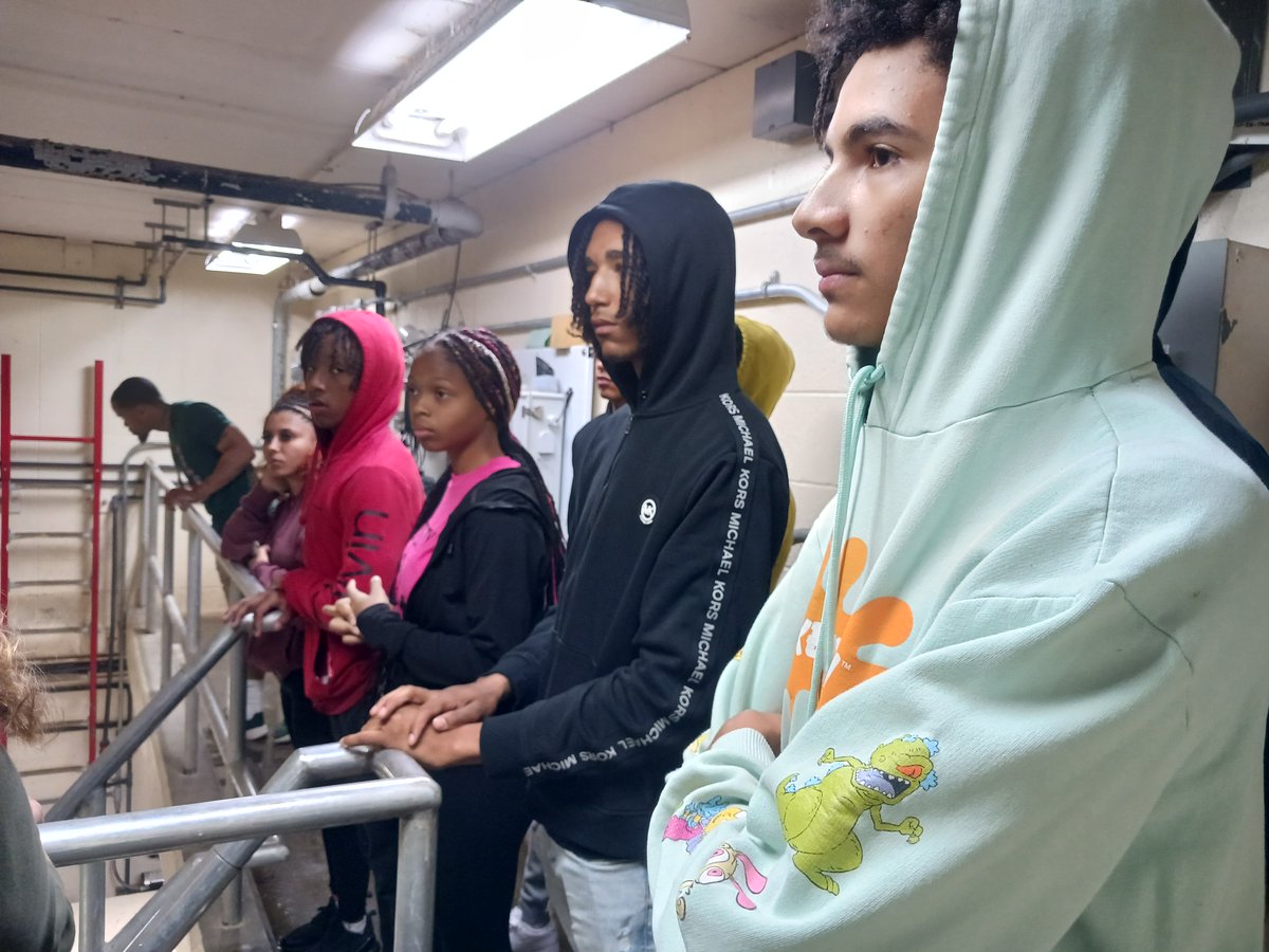 WSUEFC's tweet image. EFC Program Managers, Jeff &amp;amp; Michelle, are in @cityoftopeka talking with high schoolers about water and wastewater utility careers.  Topeka water staff are joining the conversation too!  Learn about Work in Water at buff.ly/3NEj5Hm   #waterworkforce #careers #workinwater