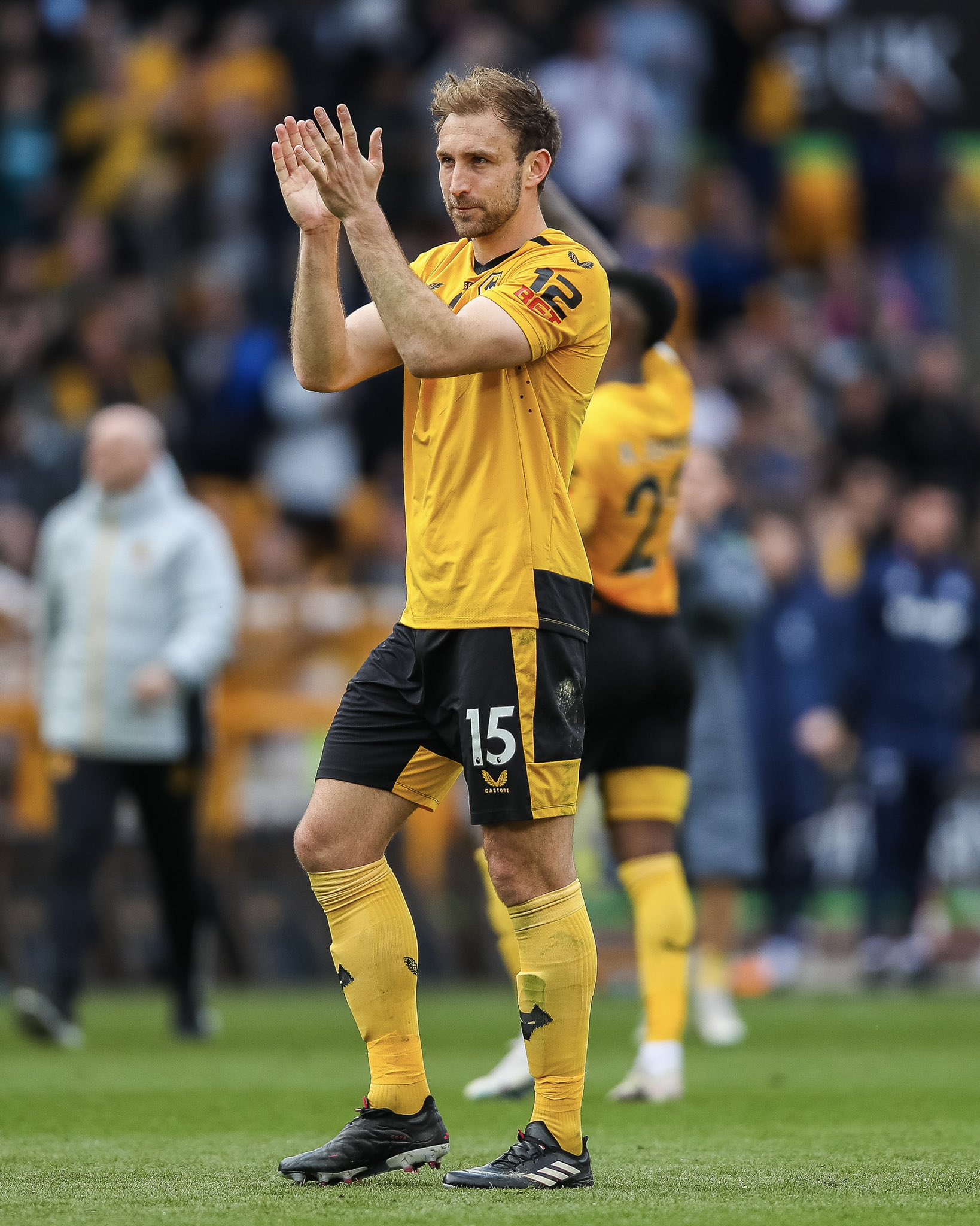 The best centre-back of all time turns 34 today. 

Happy birthday, Craig Dawson. 