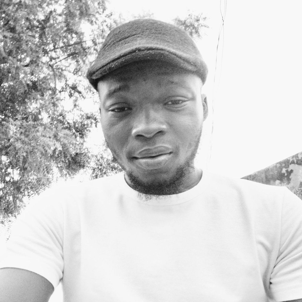 innocent42122's tweet photo. #NewProfilePic https://t.co/9QegTIKZO7