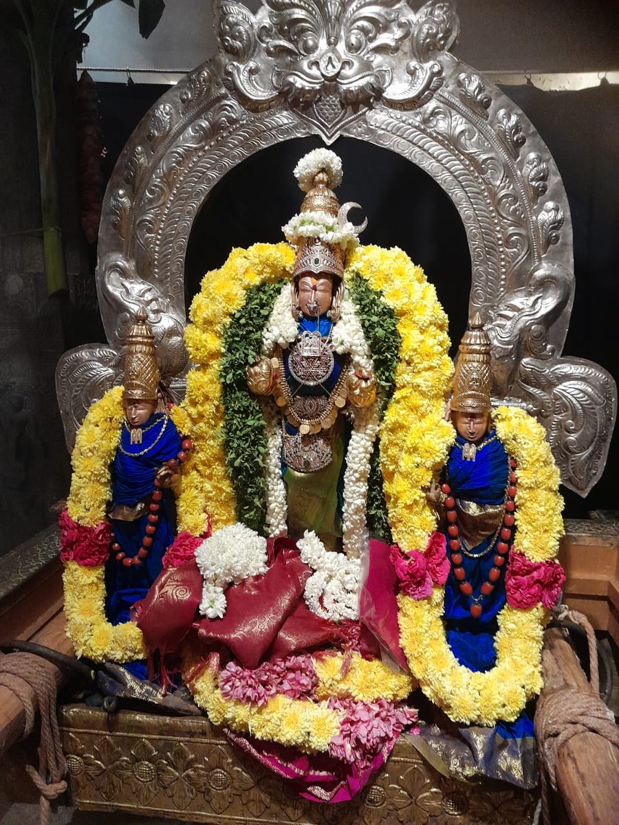 KamakshiTemple's tweet photo. #Chitrai masa #Pelarnami #Thangaratha #Utsavam was performed today to Sri #Kamakshi #Ambal, #Kanchipuram https://t.co/98KGi8tqbK