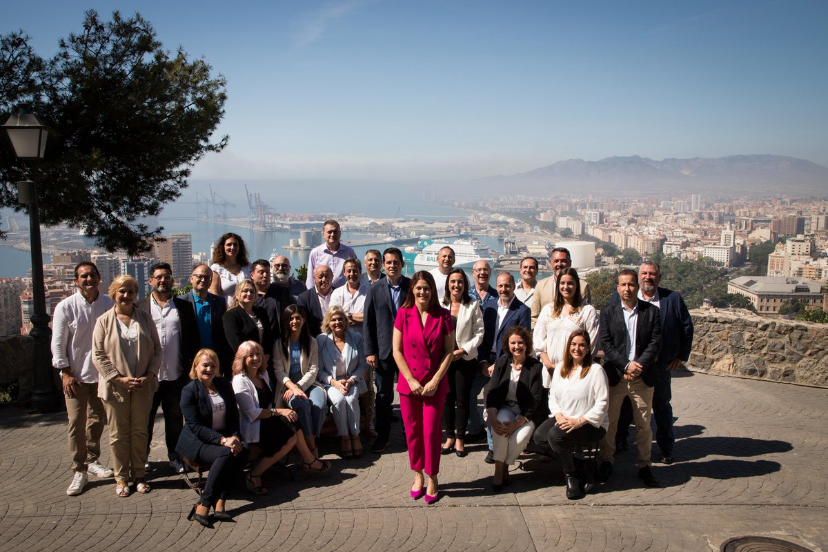 NoeliaLosadaCs's tweet photo. En un verdadero equipo cuentan todos los compañeros. En mi lista, desde el número 2 hasta los suplentes son importantes. Sin ellos de nada serviría que yo sea la cabeza visible. Con ellos todo es posible. https://t.co/o6hRpnHXOA
