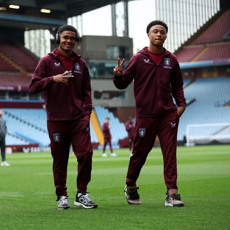 AVFCOfficial's tweet photo. In the building. ✅

#AVFCU18s // #U18PLCup