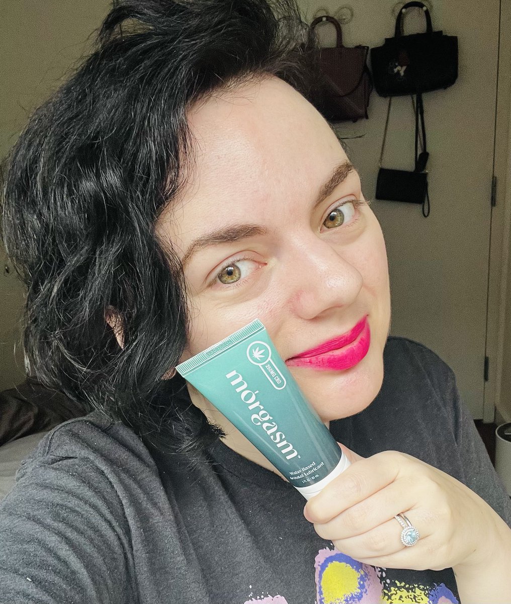 Girly_Juice's tweet photo. I knew CBD lube could turn your partnerโs junk into an edible but I didnโt know it could taste this good ๐คค @Morgasm_Lube sent me theirs (https://t.co/B5GnBsQOu7) & itโs flavored with peppermint + vanilla โ wildly yummy! Great gift for a sexy stoner๐ฆ #morgasm #morgasmpartner #ad https://t.co/hT7y5UaFzS