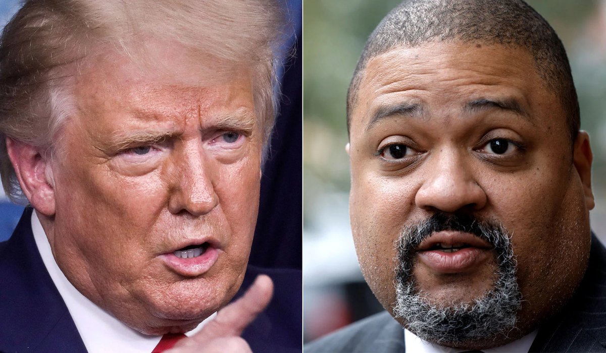 BREAKING: Donald Trump's lawyers reveal his desperate plan to save himself from Manhattan DA Alvin Bragg's criminal case — they are going to try to get it moved into federal court.

Making such a move would serve no purpose beyond helping Trump escape the consequences of his