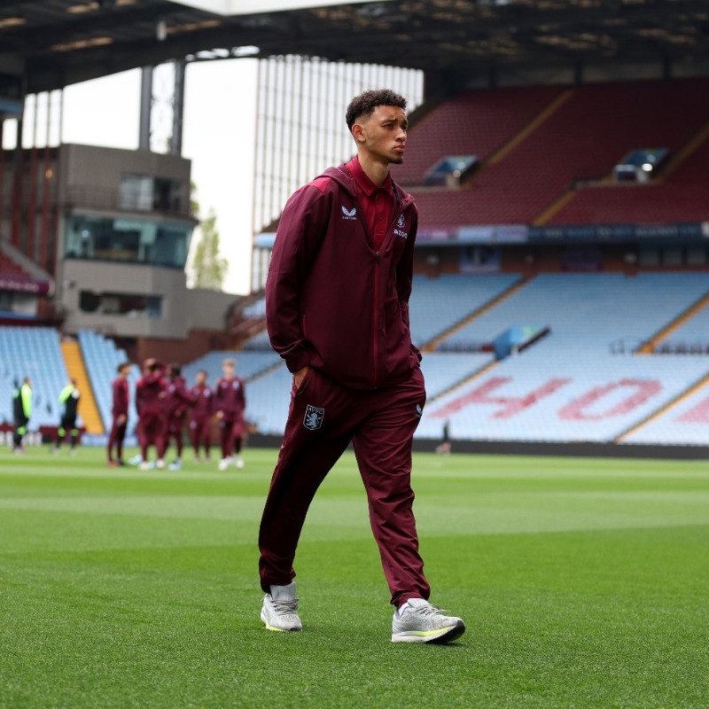AVFCOfficial's tweet photo. In the building. ✅

#AVFCU18s // #U18PLCup