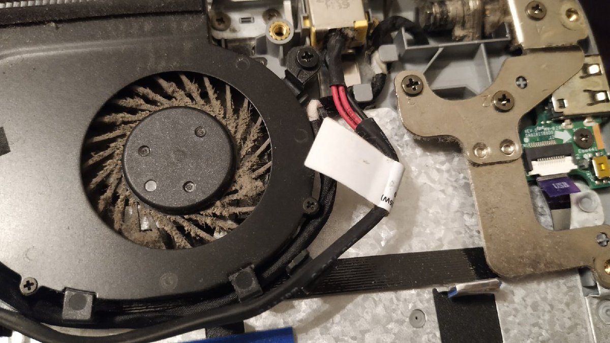 AngaraLab's tweet photo. If the laptop freezes or overheating, then the main problem is a faulty cooling system. We clean laptops, update thermal paste. After that, your laptop will breathe a sigh of relief.
#laptoprepair #repairservices #overheating https://t.co/GlRT1jYJxJ