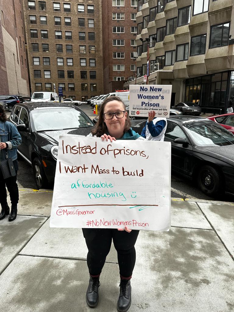 PplNotPrisons's tweet photo. Housing was the biggest area identified by people today. That makes sense, because @justicehealing's Listening Tour asked women what they most needed immediately before incarceration. The top response was housing/money for housing. #mapoli https://t.co/DgLVhKqTvL