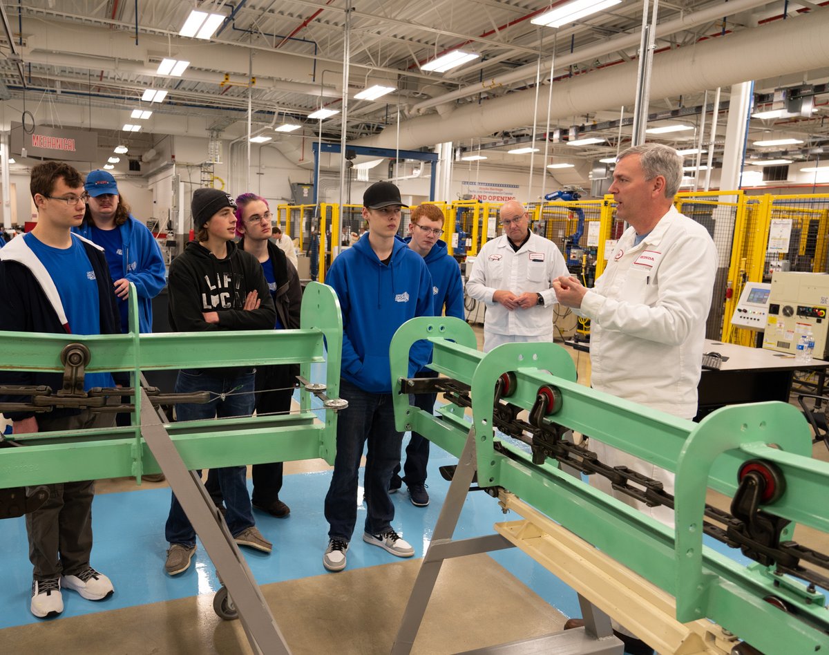 HondaInAmerica's tweet image. We’re excited to welcome #CreatorsWanted to the Honda Heritage Center today, and give local #Ohio students an interactive introduction to modern #manufacturing.

Honda is a proud sponsor of the @MfgDay Creators Wanted initiative to help build the workforce of tomorrow.