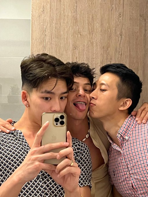 Should we? 🕳️🕳️🍌 @samvuniverse @keynle_ https://t.co/SRve0l6jBC<a class="tags" target="_blank" title="On Twitter" href="/?out=eyJ0eXAiOiJKV1QiLCJhbGciOiJIUzUxMiJ9.eyJpYXQiOjE3MjA3NjQ2MTQsImlzcyI6InR3cG9ybnN0YXJzLmNvbSIsIm5iZiI6MTcyMDc2NDYxNCwiZXhwIjoxNzUyMzAwNjE0LCJyZWRpcmVjdF91cmwiOiJodHRwczovL3R3aXR0ZXIuY29tL3NhbXZ1bml2ZXJzZSJ9.qQOTtXAv6YtlPNk0pHPA4onwYk5PBR7lKKcVJlqM1UaIixUhePlArPxrpR64ThvSkrZcuXMtaT49llVMqGu0Kw">@samvuniverse</a><a class="tags" target="_blank" title="On Twitter" href="/?out=eyJ0eXAiOiJKV1QiLCJhbGciOiJIUzUxMiJ9.eyJpYXQiOjE3MjA3NjQ2MTQsImlzcyI6InR3cG9ybnN0YXJzLmNvbSIsIm5iZiI6MTcyMDc2NDYxNCwiZXhwIjoxNzUyMzAwNjE0LCJyZWRpcmVjdF91cmwiOiJodHRwczovL3R3aXR0ZXIuY29tL2tleW5sZV8ifQ.DCHZB-Ks027DGzwAEFiMF7_2DVDlIYsP0EZhYubhi3RbopD61kLpl6wpfukEk_TnyceG7qYcGwsKtT5IcgPsHQ">@keynle_</a>