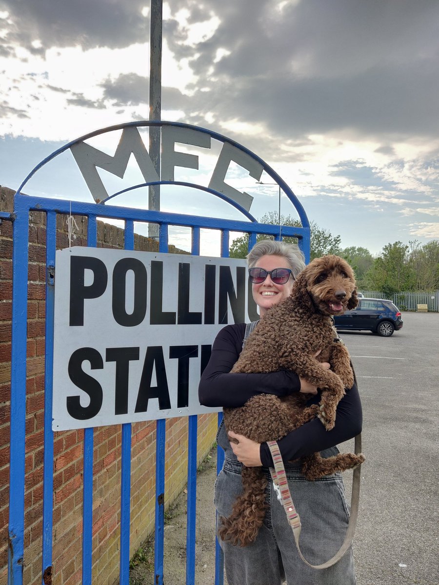 We did a democracy at <a href="/margate_fc/">Margate FC</a> 

#dogsatpollingstations