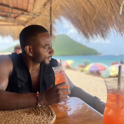JustJyan's tweet photo. #NewProfilePic https://t.co/PkqpkWap95