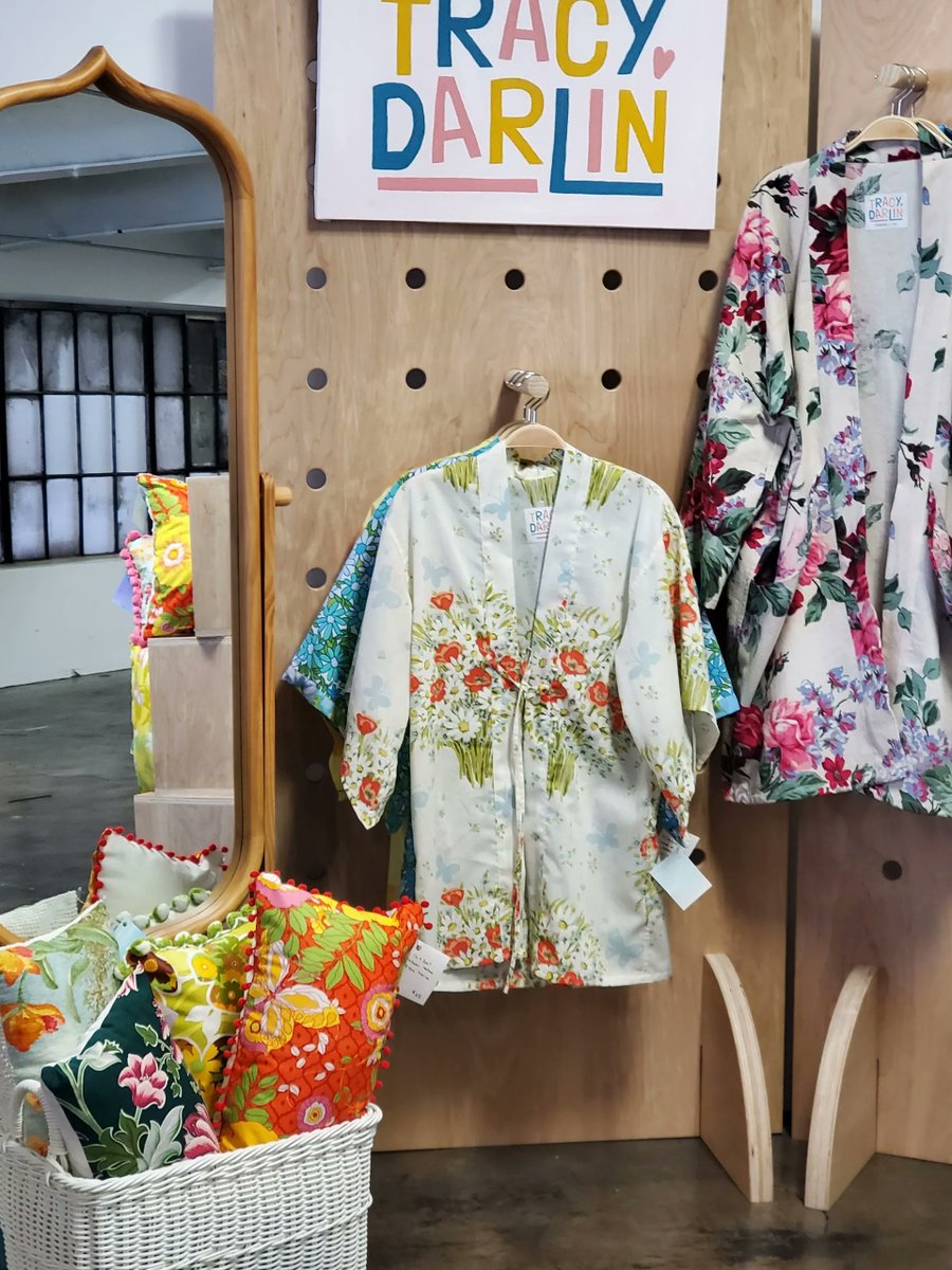 clevelandbazaar's tweet image. Meet your makers: Tracy Bower, Tracy Darlin'
 
Online: buff.ly/44bCQMq
Facebook: buff.ly/3Lak2o8
Instagram: buff.ly/3VjB8Vp

buff.ly/3VopWXy