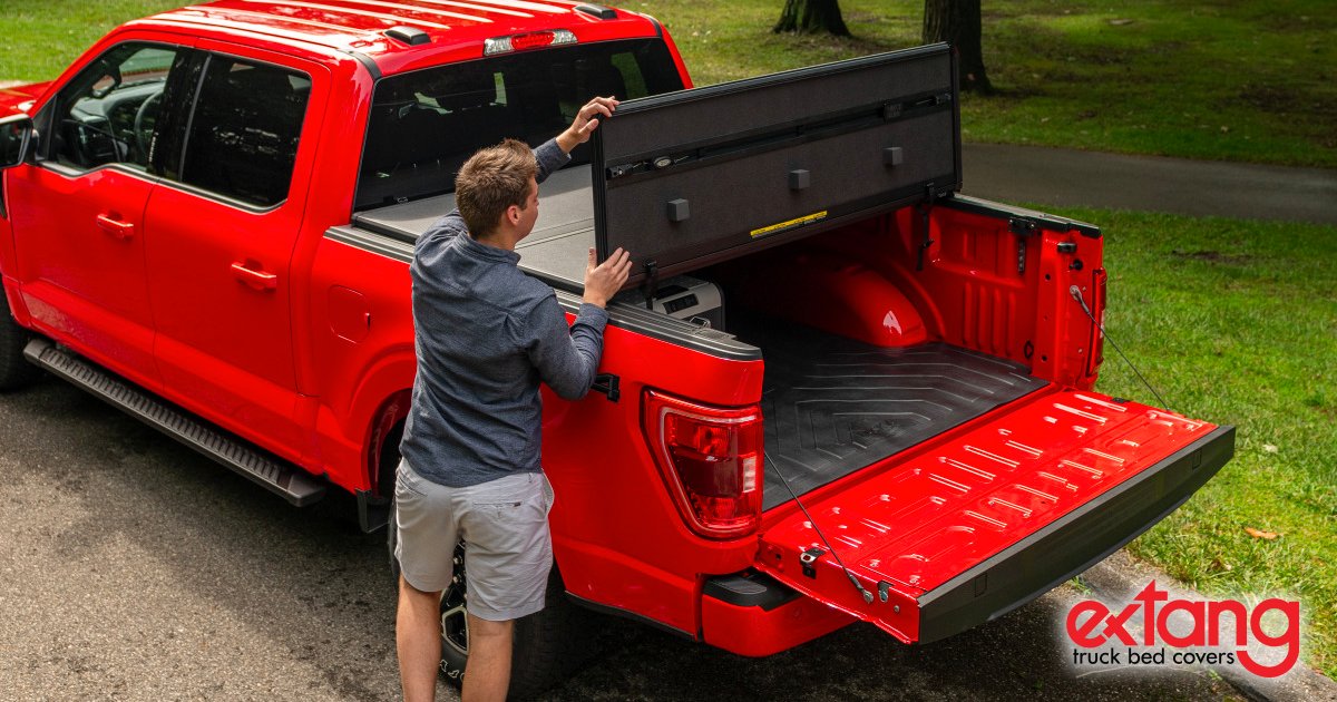 LaneAutomotive's tweet image. Protect your cargo in style with the all-new Extang Solid Fold ALX. #extang #bedcover #tonneaucover #trucks #chevy #ford #ram #dodge #toyota #laneautomotive