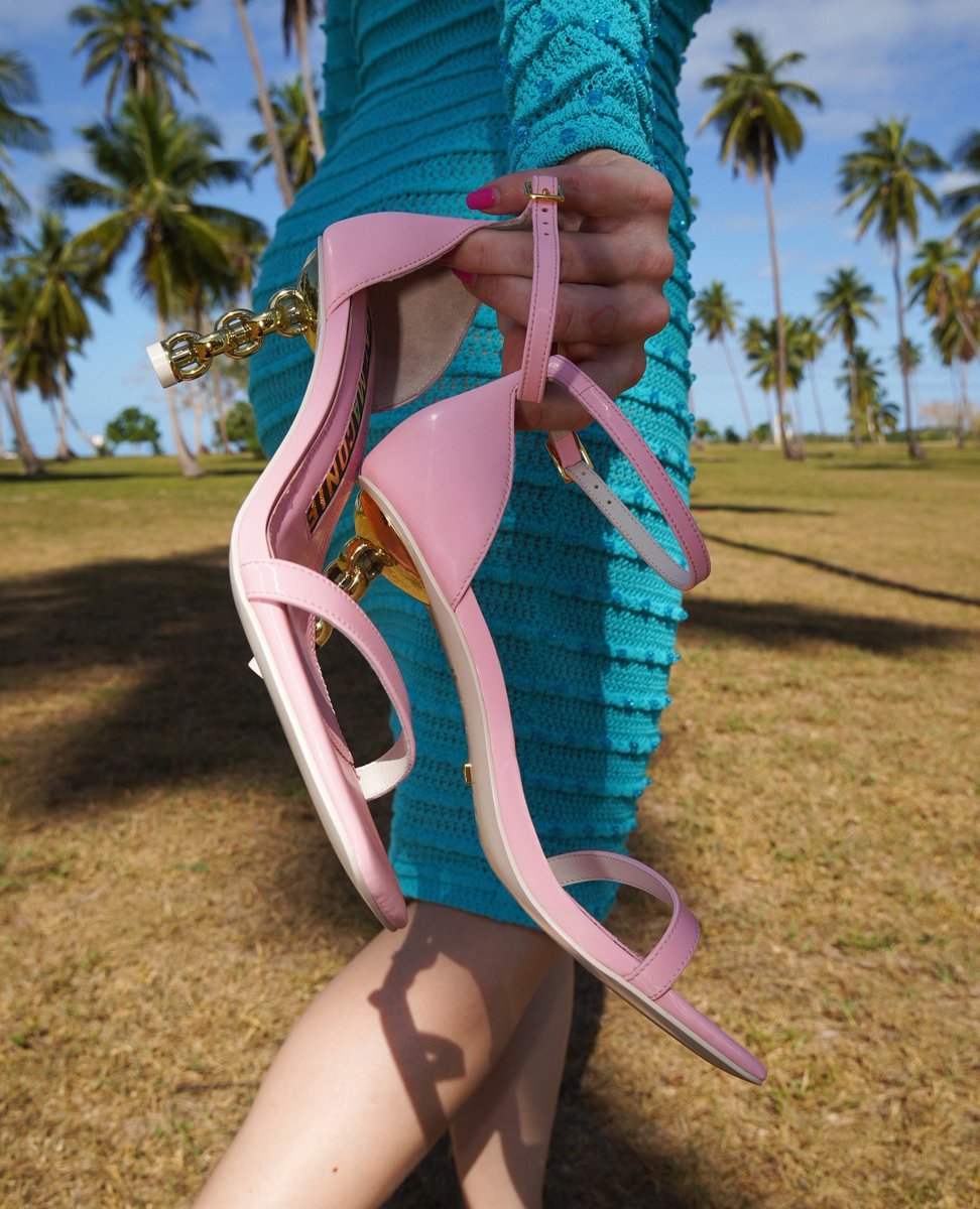 When it comes to must-pack pieces, our mid ADELA sandals are top of the list 💓

Shop 20% off for a limited time only here: bit.ly/KMRoyalBouquet

#KatMaconie #StepInYourOwnDirection