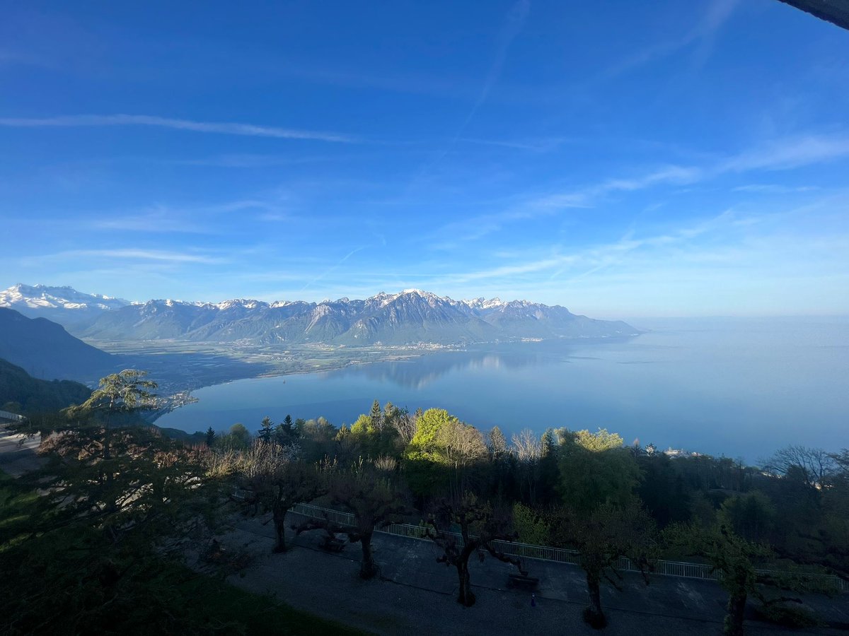 KAICIID's tweet photo. Welcome to Caux! 

KAICIID-supported #Network4Dialogue members are coming together in 🇨🇭 for a 3-day retreat meeting. 

They will explore ways to empower refugees and migrants through intercultural dialogue. Stay tuned!

#Dialogue4Inclusion https://t.co/IPUnA266Cf