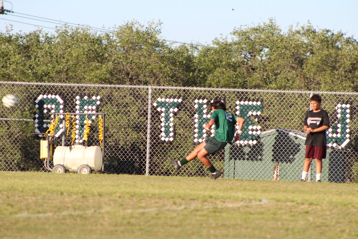 JagsJournalism's tweet photo. #JordanJournalism caught some great shots of last week's soccer game. Way to go #Jags #JordanMSIgnite📸credit Addison Ortiz (8) https://t.co/63r8ompfAt