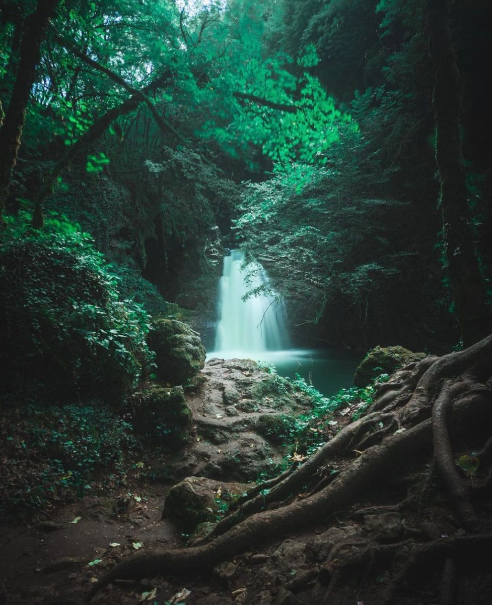 visit_lazio's tweet photo. Nell'alta valle del fiume #Aniene si trova #TrevinelLazio, che qui forma le caratteristiche #Cascate a cavallo della tra i monti #Simbruini a nord ed i monti #Ernici a sud

📷 Ig stefano.pez

#VisitLazio #LazioEternaScoperta #LazioIsMe https://t.co/FVfNKEZ8zX