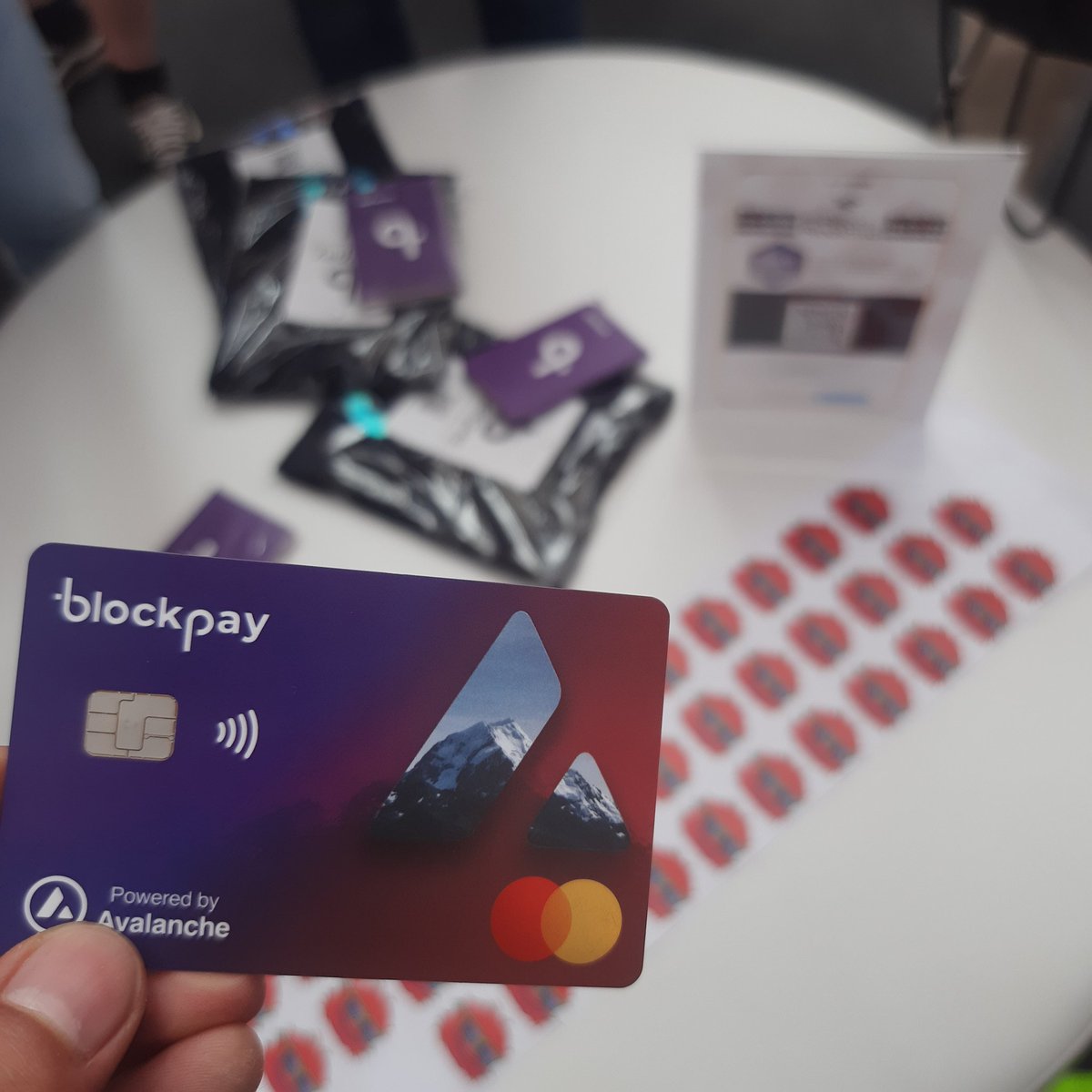 BlockpayNetwork's tweet photo. Spend your crypto on the C-chain, everywhere you want. #Mastercard 🤝 #Avalanche https://t.co/p6Rc6mG3SS