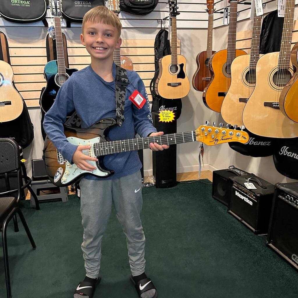 Ben with his new #guitar!  #happycustomers #shoplocal #westmont instagr.am/p/Cr1AwJLrcau/