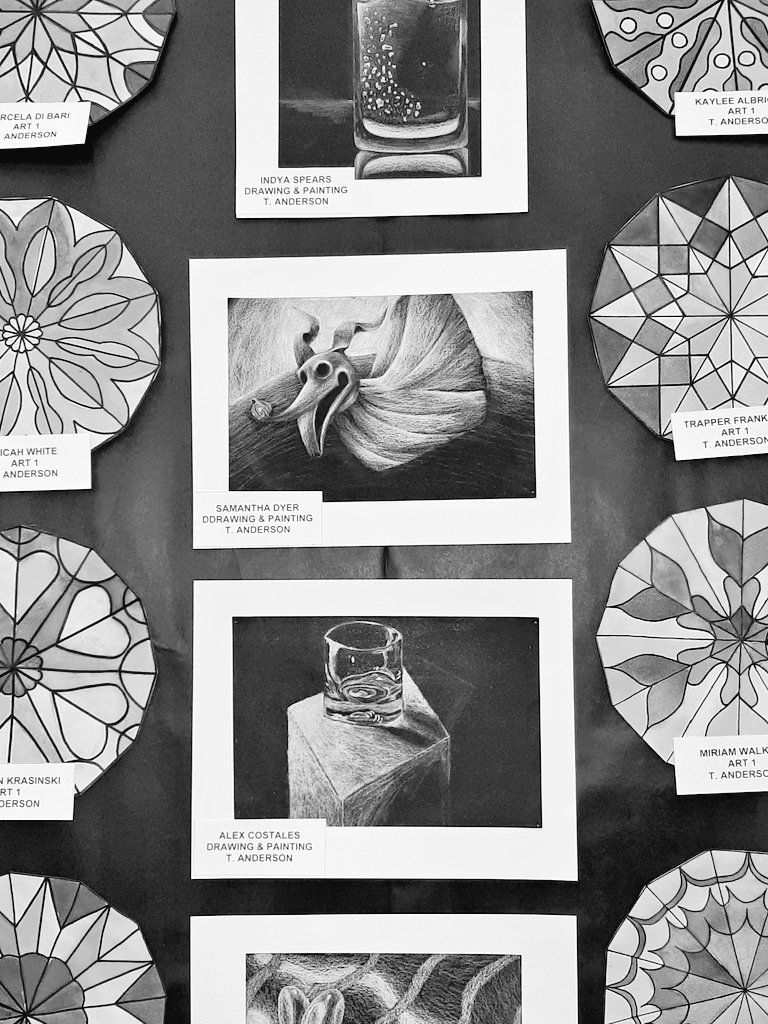BHSVisualArt's tweet image. FINE ARTS SHOWCASE
BHS AUDITORIUM
7 pm Thursday May 4th
We are proud to present our students' best work!