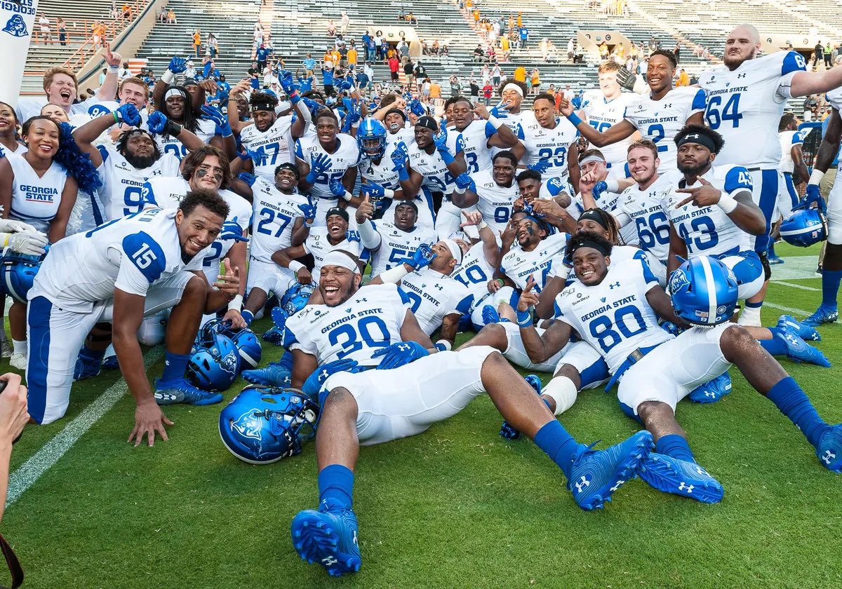 Jahari99Grant's tweet photo. Blessed to receive an offer from Georgia State University! @CoachLandis22 @GeorgiaStateFB @CoachASmith_ @WeAreTCoast @bornbred09 @Yatestraining10 @H2_Recruiting @JonSantucci @Bryan_Cooney @larryblustein @On3Recruits @MohrRecruiting https://t.co/TekFTrZ6Xe