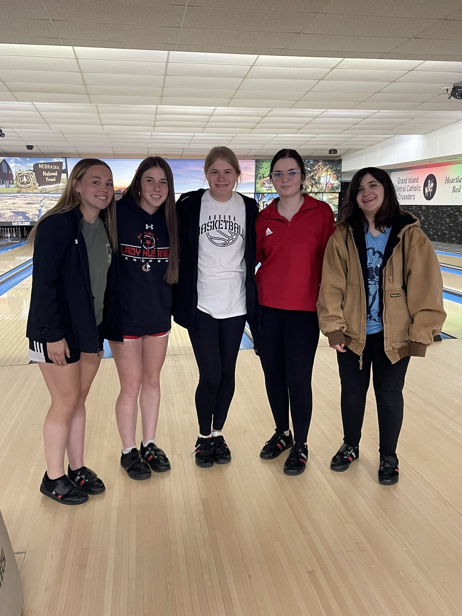 ThompsonSheri17's tweet photo. Thanks to the @APS4rfoundation for the grant to make this social opportunity possible for the AHS Circle of Friends groups! #pureenjoyment https://t.co/MZOxRV3tKH