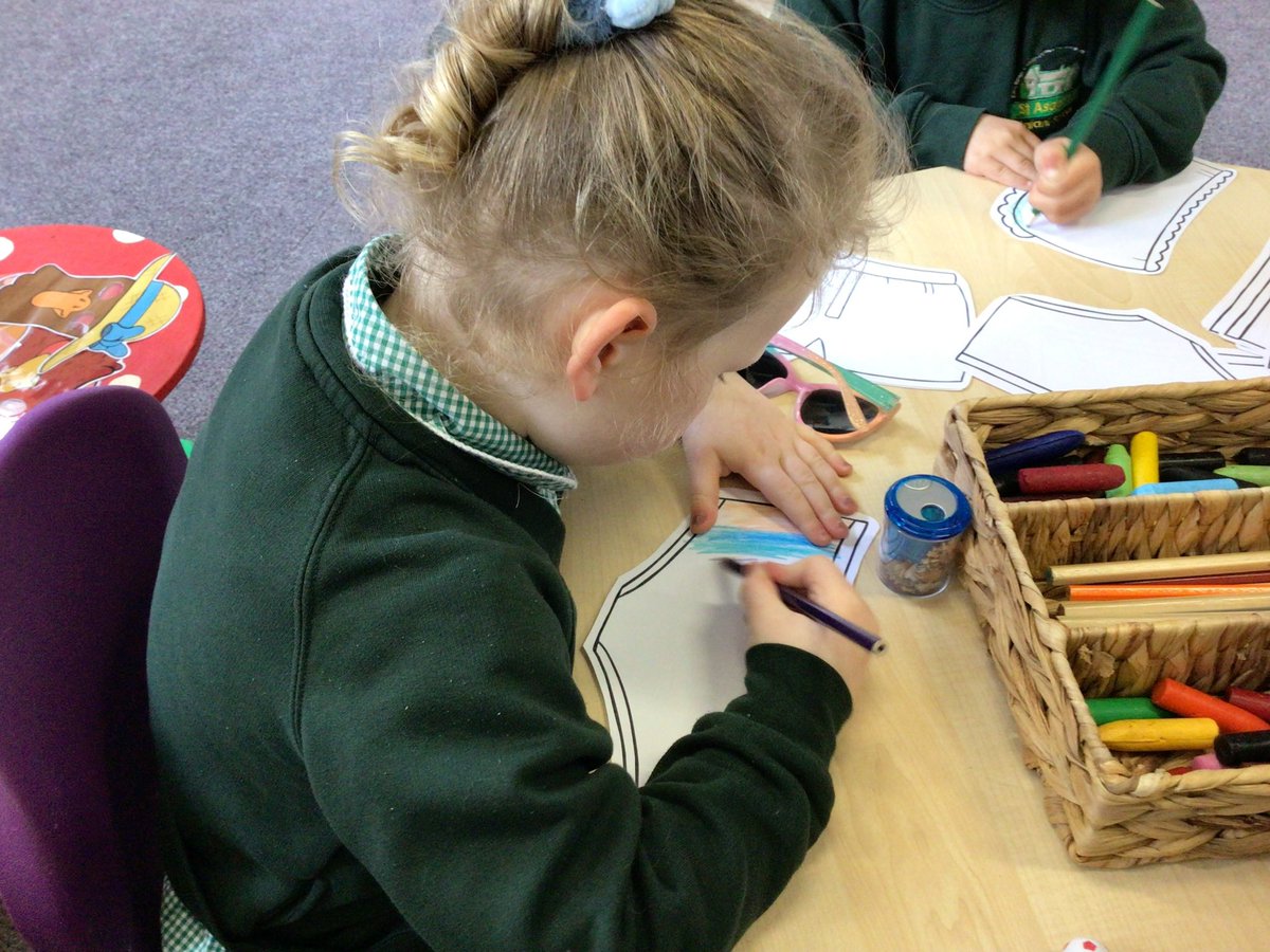 stasaphvp's tweet photo. ๐s have had lots of fun learning and celebrating the Kingโs Coronation this week ๐ we read the story The Kingโs Pants & designed our own pants for a special occasion ๐๐ #VPEC #KingsCoronation https://t.co/fdnBqHG0UL