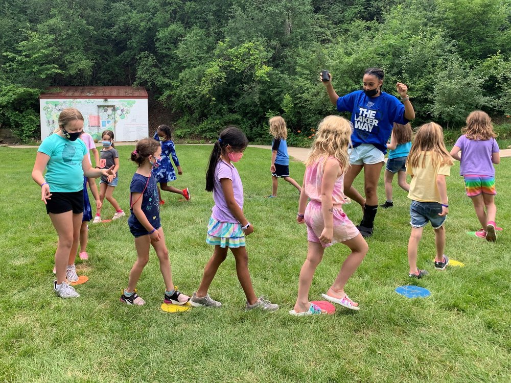 Want to have fun and gain valuable experience this summer? 🌤 Volunteer to be a Counselor-in-Training (CIT). Supervised by head counselors, CITs learn how to interact with, care for, and supervise campers through hands-on experience.

Learn more here bit.ly/3M65mIx