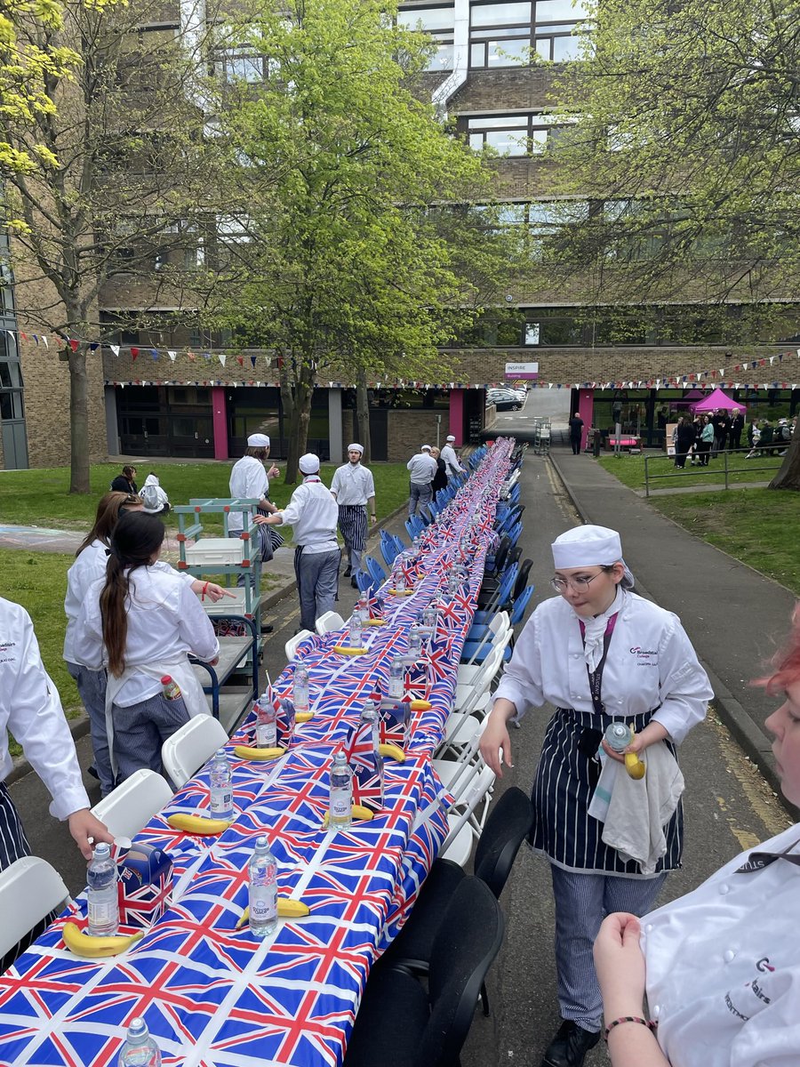 Level 2 students laying out the handmade packed lunches for the celebrations <a href="/BroadstairsCol/">EKC Broadstairs College</a> today. #teamwork #catering&amp;hospitality #standards #KingsCoronation
