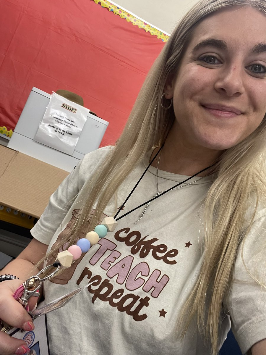 SLessoff's tweet photo. Lanyard bar for #TeacherAppreciation my admin is so cute!  @Dunbar_Magnet @CynthiaFCrim @MsQuintyneDMS https://t.co/85IX8ZCBzF
