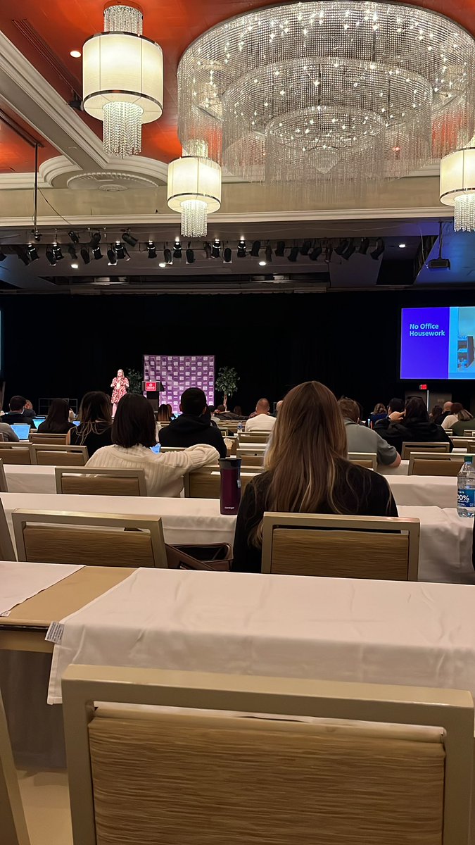 Learning tips from the Kate Langsdorf about surviving when we have other duties asides from just social media. #GSMCON2023