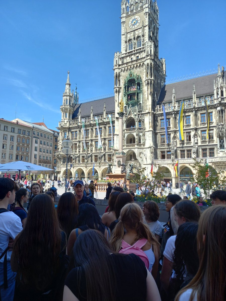 Great first day of History trip to Munich with <a href="/AngliaTours/">Anglia Tours</a> (thanks to our guide Rob Webb)