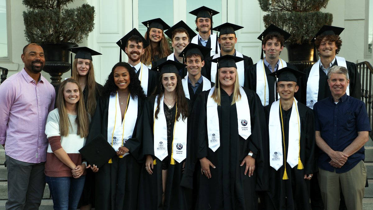 BelmontXCTF's tweet photo. Congrats to ALL of our spring grads! Well done! 🙌🎓

#EverydayExcellence | #ItsBruinTime https://t.co/ikpSSNVuPr