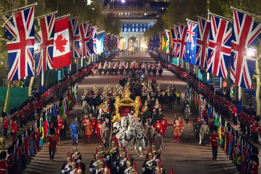 Cathy57600977's tweet photo. In less than 48 hours, the world will focus on London and the British Royal family. Everything is going to be crazy, the coronation of the age of social media is coming. I just wish the King and Queen and their families all the best. It's going to be an incredible ceremony. https://t.co/NDHgldVa2e