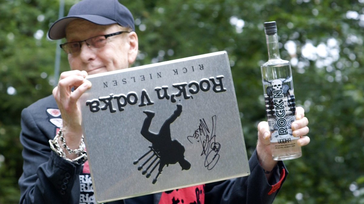 Rick Nielsen (@cheaptrickrick) on Twitter photo We’ve got a ROCK’N drop live on CraftShack! Buy 4 bottles of ROCK’N Vodka and get a tin tacker signed by ME! Drop is now released, it’s a super limited drop, and will be first come, first serve: craftshack.com/collections/ro…
#rocknvodka #craftshack <a href="/rocknvodkas/">ROCK'N Vodka</a> <a href="/Craftshackbeer/">CraftShack</a> We’ve got a ROCK’N drop live on CraftShack! Buy 4 bottles of ROCK’N Vodka and get a tin tacker signed by ME! Drop is now released, it’s a super limited drop, and will be first come, first serve: craftshack.com/collections/ro…
#rocknvodka #craftshack <a href="/rocknvodkas/">ROCK'N Vodka</a> <a href="/Craftshackbeer/">CraftShack</a>